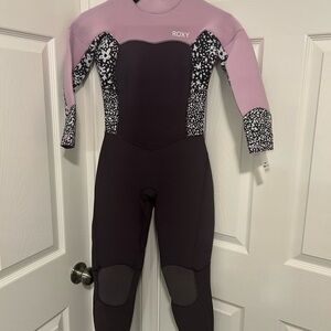 Roxy Lilac and Black Floral Wetsuit 14G